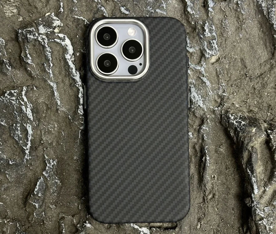 iPhone15ProMax新款现货到货手机壳磁性硬壳碳纤维颗粒防摔保护套