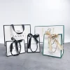 Paper bag with border