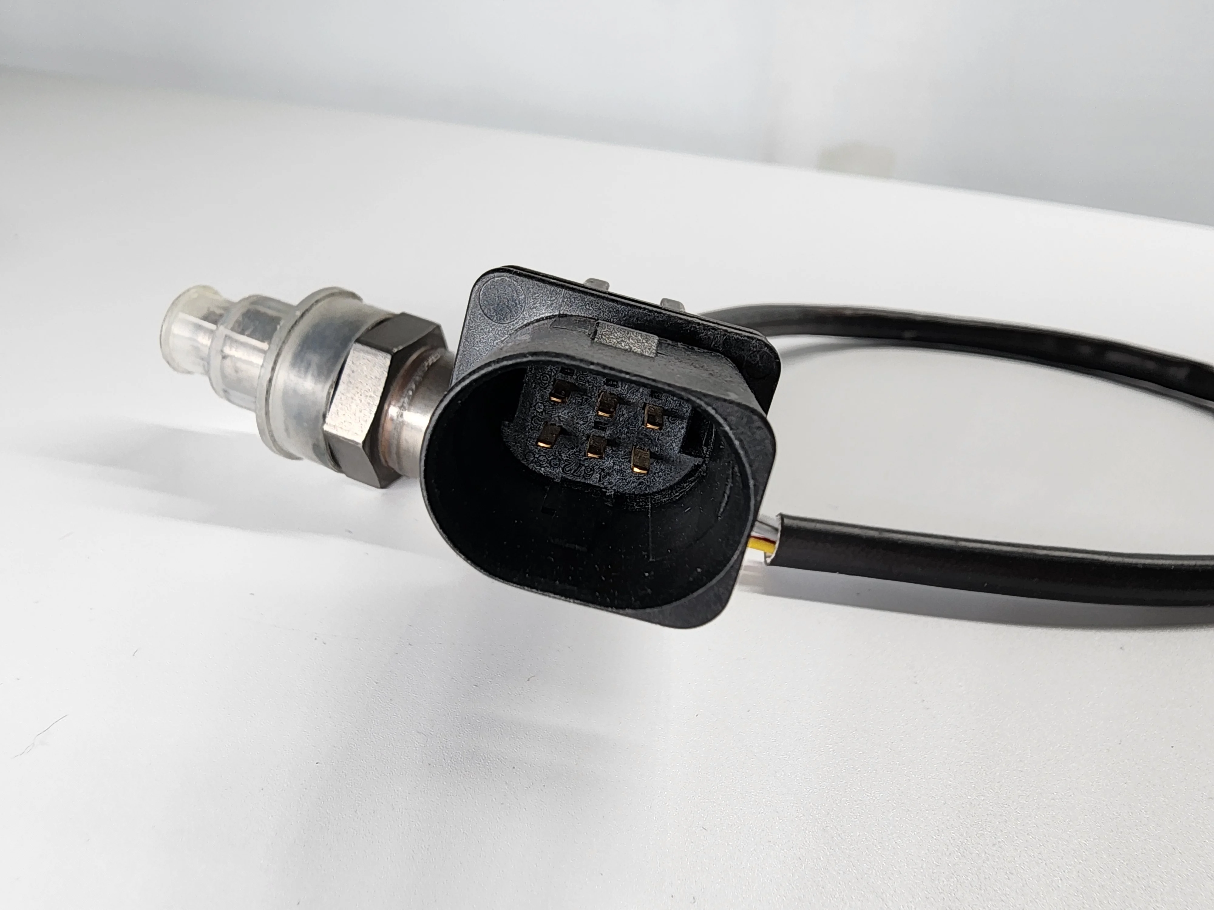 Oxygen Sensor 392102J001 for Hyundai KIA - High Quality