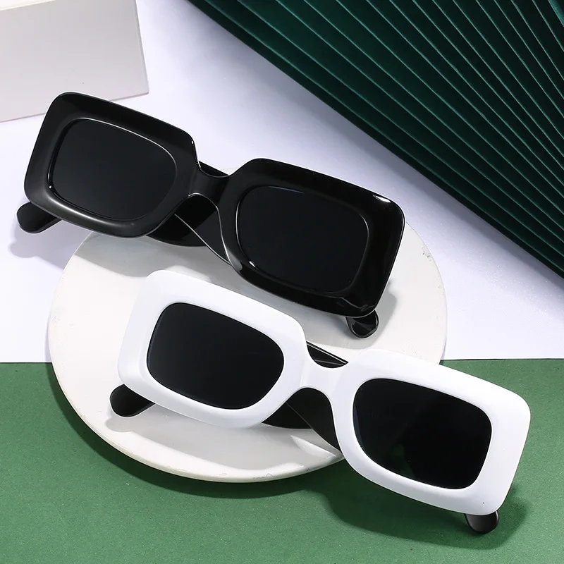 2023  New Style Retro Oversized Square Luxury   Shades Summer Sunglasses Women Men  Custom Logo