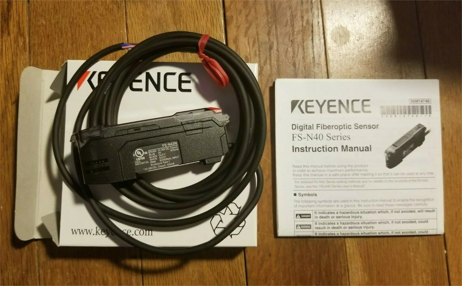 在庫あり キーエンス FS-N41P デジタル光ファイバーセンサー 在庫あり キーエンス FS-N41P デジタル光ファイバーセンサー
