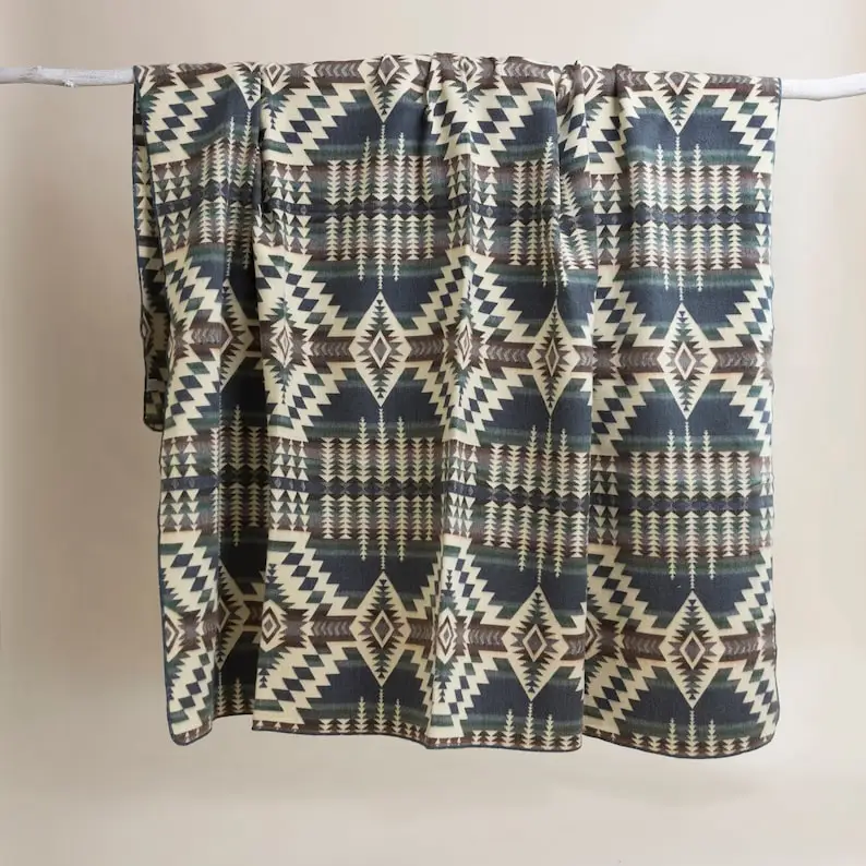 Custom Logo Boho Aztec Flannel Mink Fleece Reversible Blanket New Design Birthday Gift Knitted 100% Polyester Travel Throw