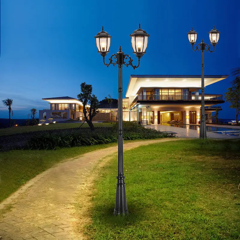 Lampu Jalan Luar Ruangan Super Terang Berbodi Aluminium Persegi dengan Tiang Tinggi dan Kaca, Rating IP54, Tinggi 3 m