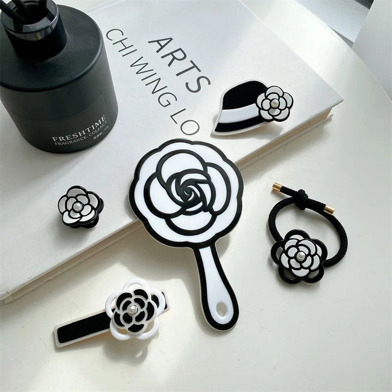 MIO Elegant Rose Black White Camellia Hairpins - Vintage  display picture 1