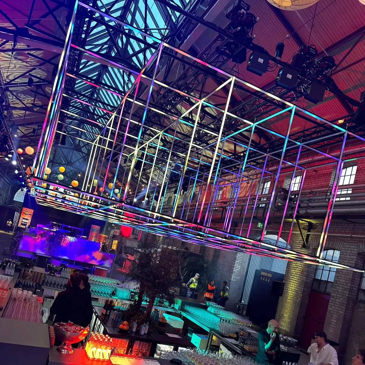 24V 64pcs LED Pixel Bar Rgb Stage Light with Milky Cover Dj bar