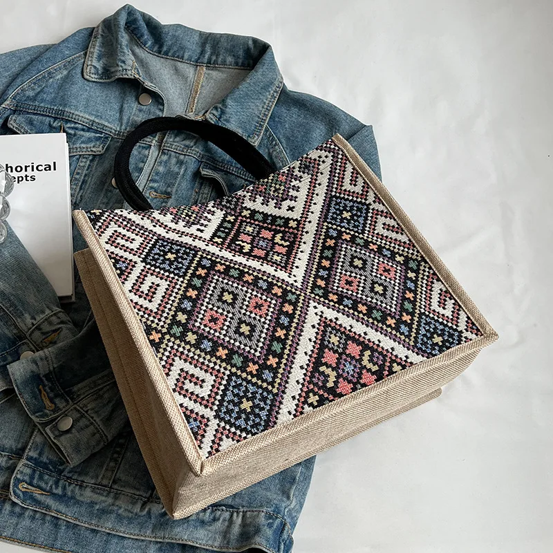 Customized Large Capacity Ethnic Style Canvas Tote Bag for Women