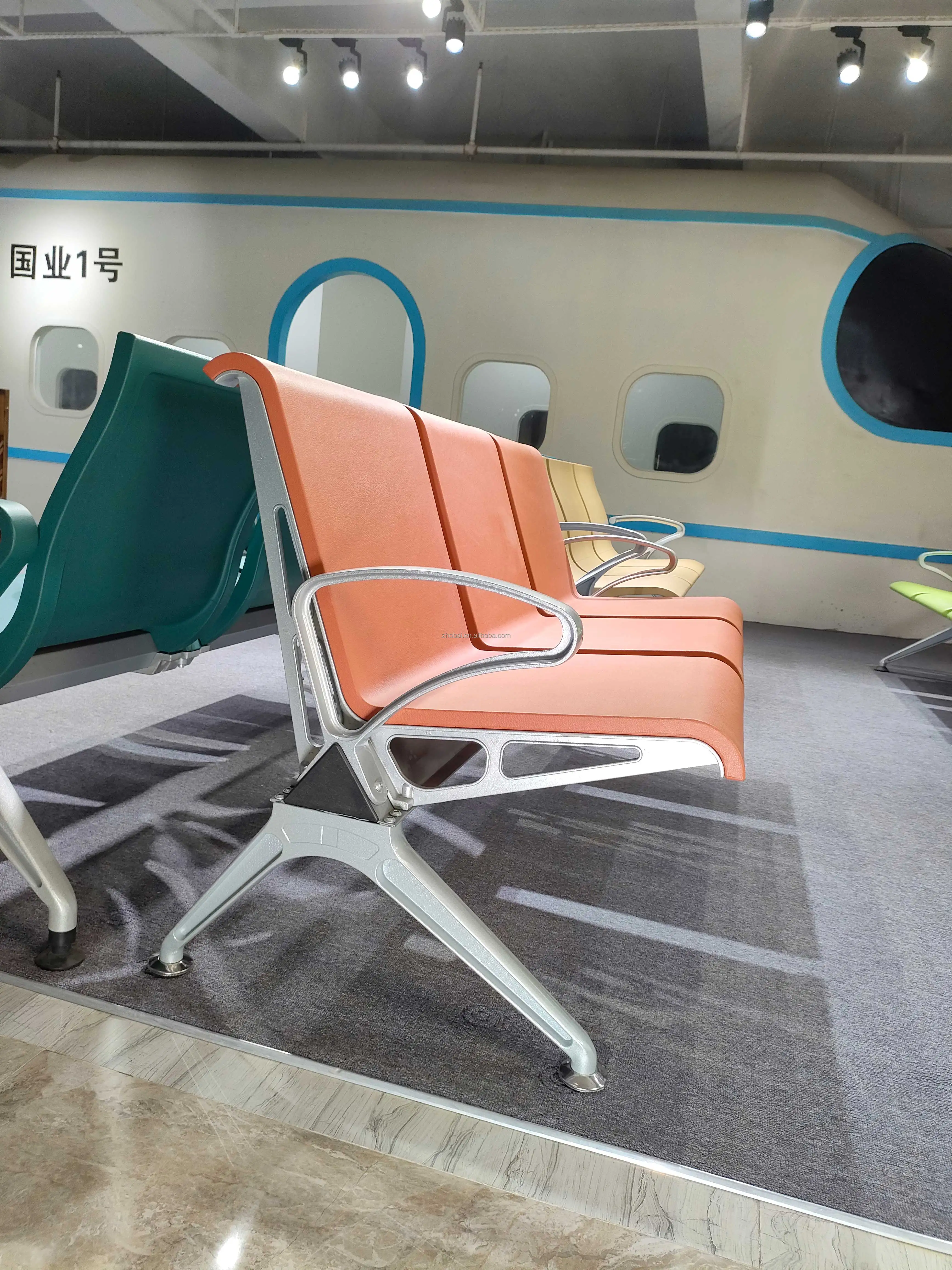 Modern PU Leather 3 Seats Armrest Waiting Room Chairs for Clinics Airports Hospitals Barber Salons Reception Guests Gyms 2