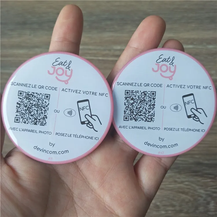 Customized 60mm Epoxy QR Code Menu NFC Tag 13.56MHz RFID Communication Interface Convenient Self Ordering Food in Restaurants