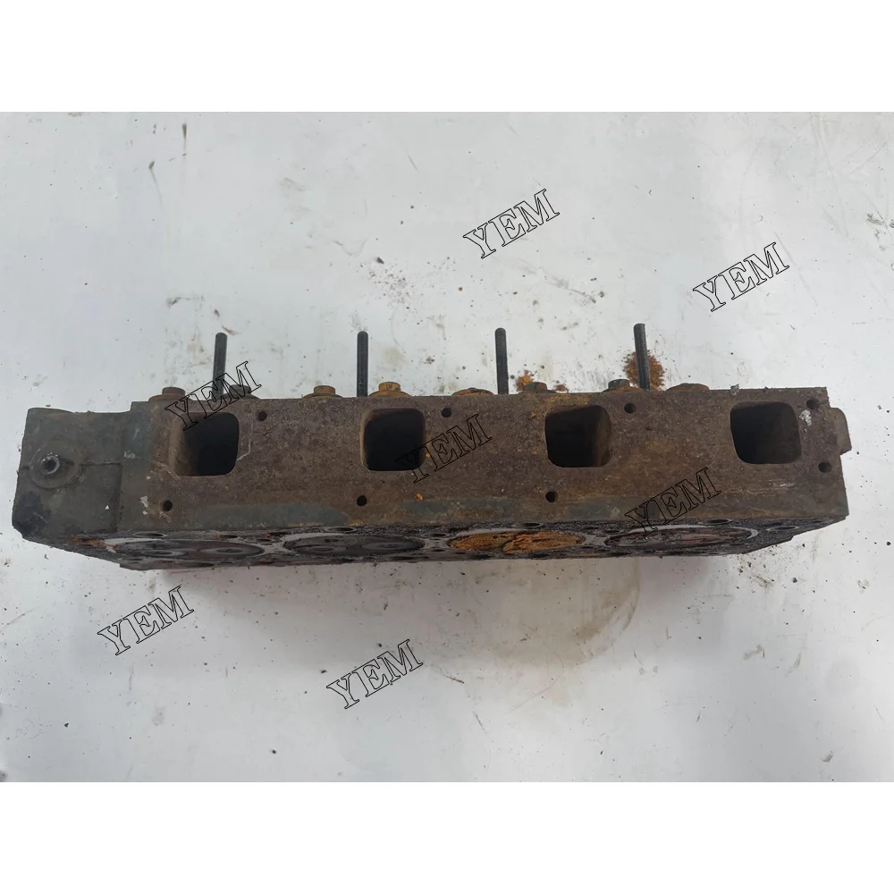 Engine Spare Parts V1205 Cylinder Head Assy for Kubota Cylinder Head Assy 3
