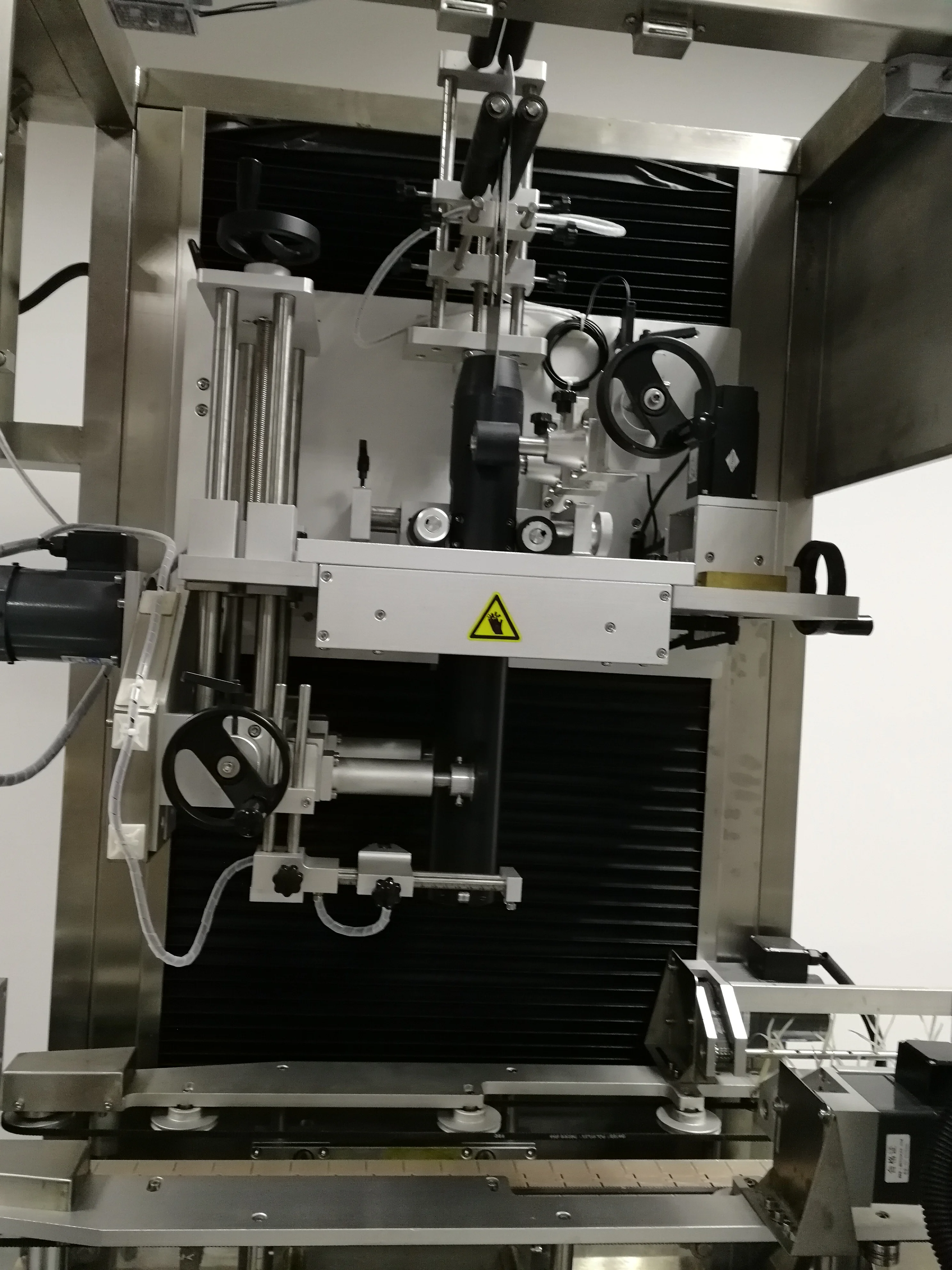 Automatic Shrink Sleeve Labeling Machine Spare Parts Central Guide Pillar
