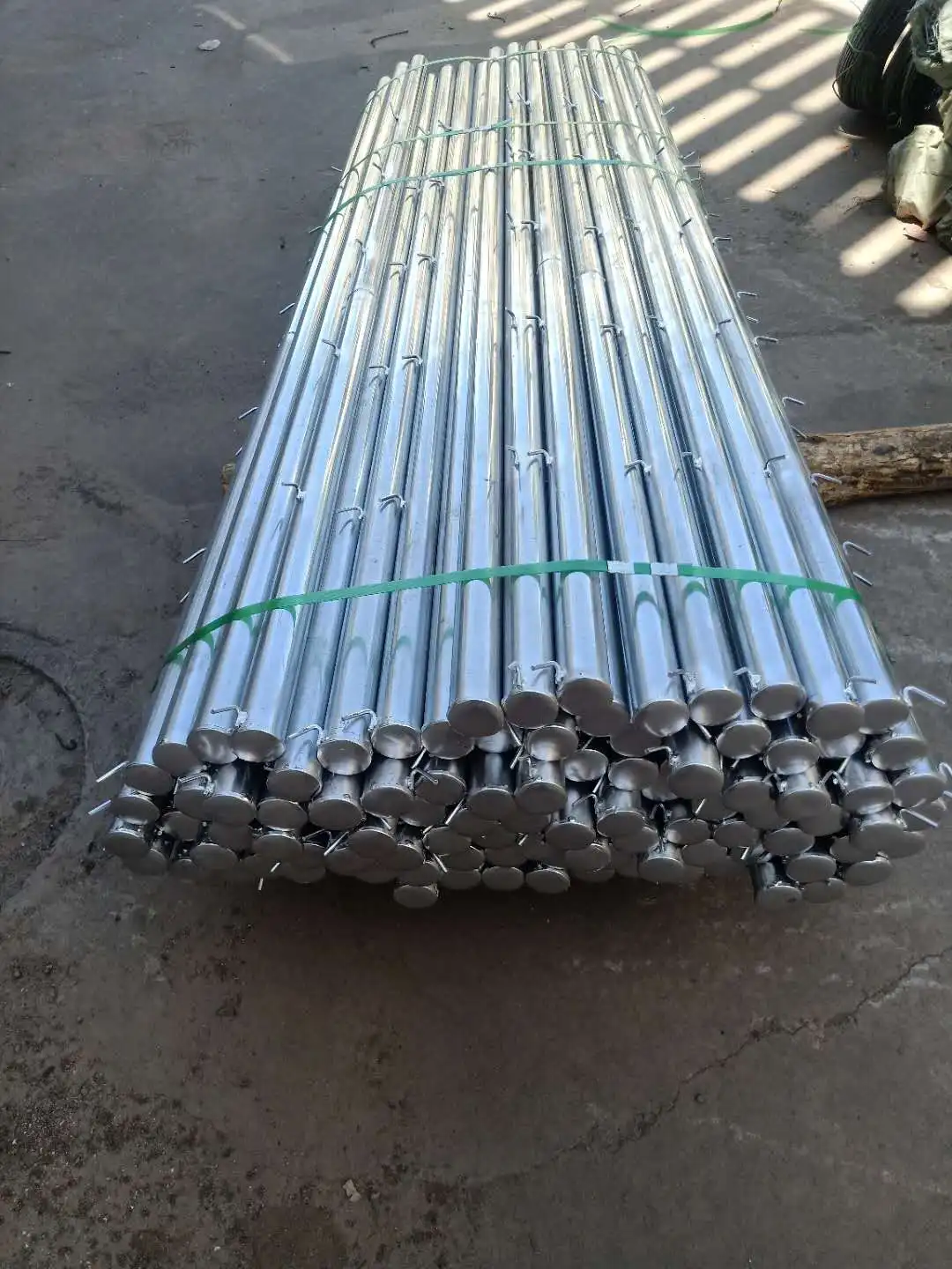 Pvc Green Coated Chain Link Fence Silver Color Galvanized Wire Mesh Diamond Hole Field Fence Garden Home Fence