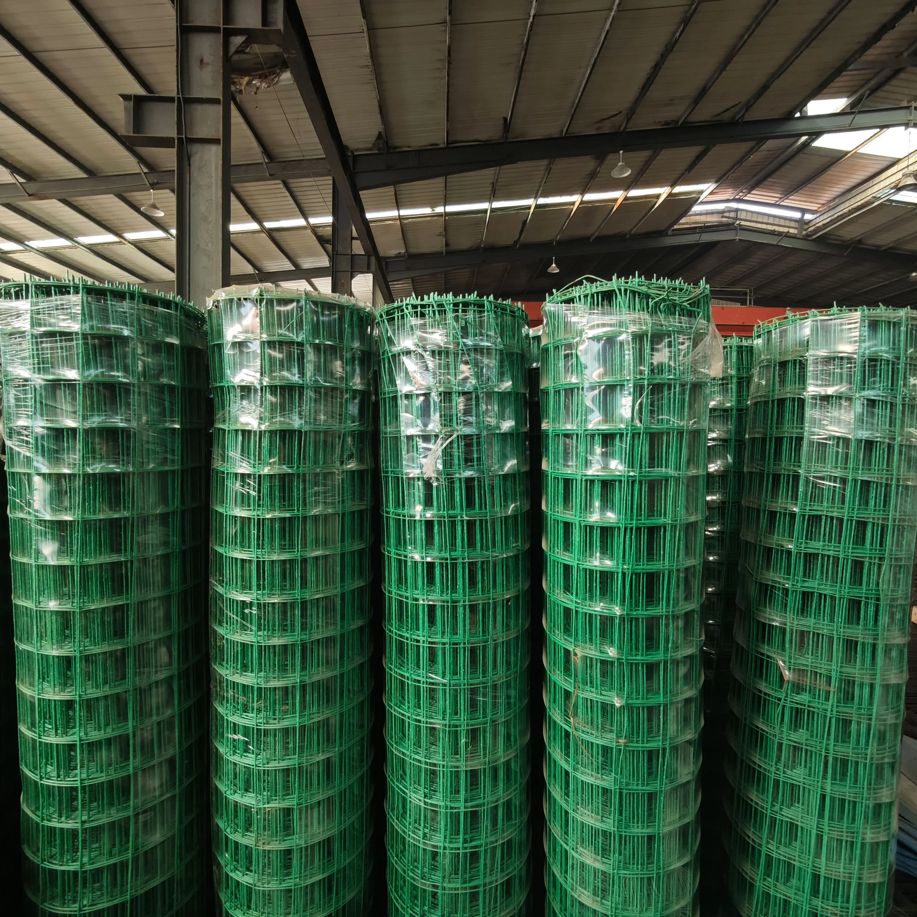 PVC Plastic Coated Welded Wire Mesh Coated With Plastic Mesh