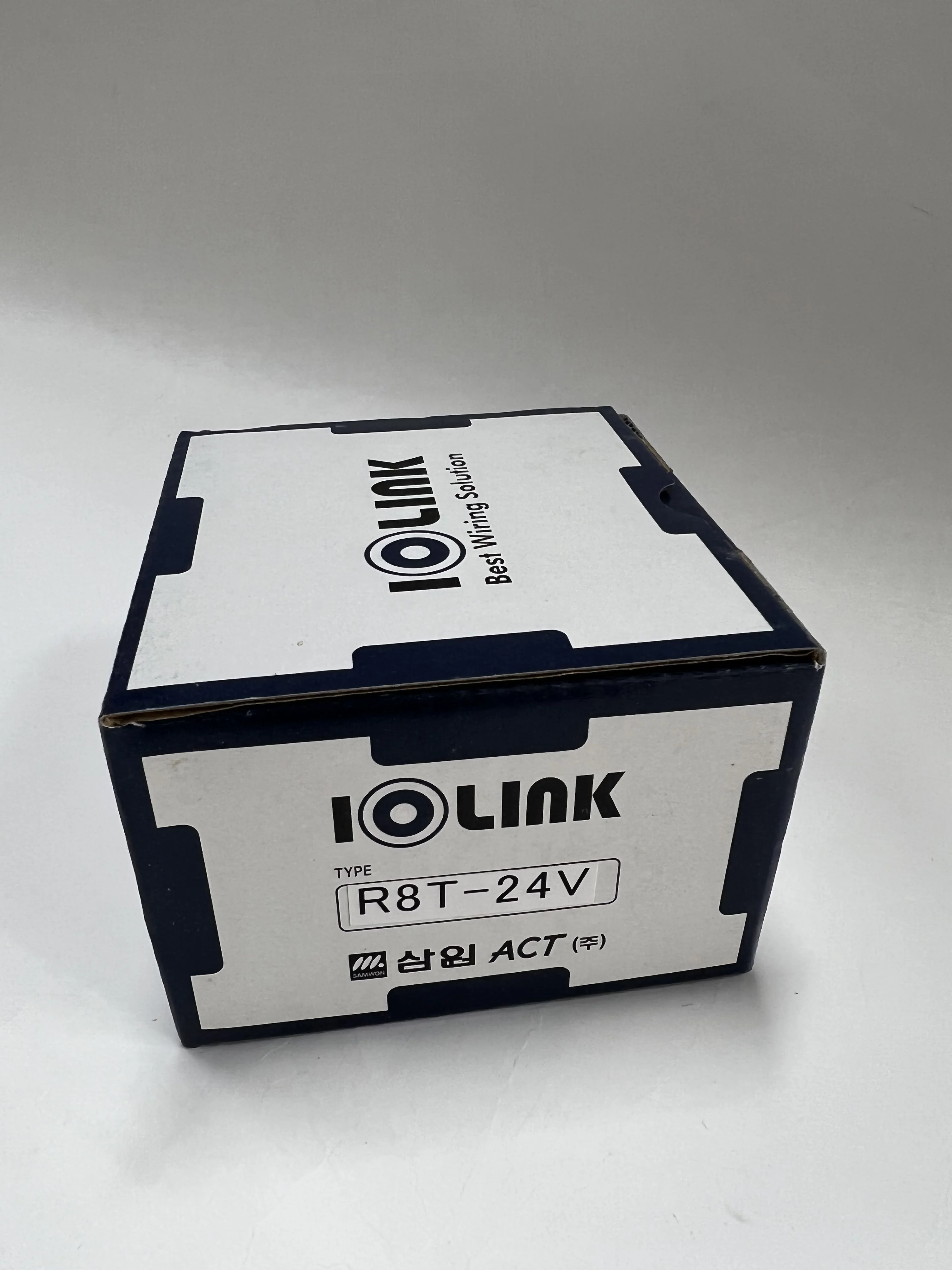 IOLINK Terminal Block Relay Module R8T-24V IOLINK Terminal Block Relay Module R8T-24V