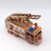 Camion dei pompieri in legno