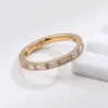 Anillo de diamantes de laboratorio en oro amarillo de 14 quilates