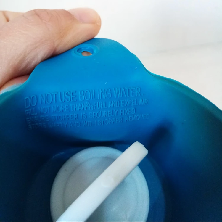 High Quality 2L Rectangle Natural Rubber Hot Water Bag Reusable with Fleece Cover Heating Feature Good for Warmth