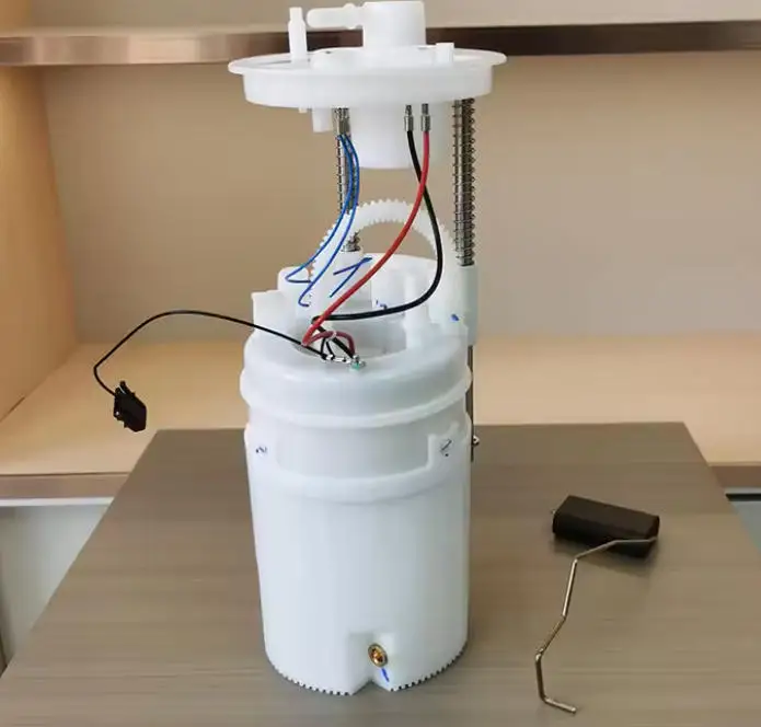 16114826897 16117207599 Auto Engine Parts Fuel Pump Assembly for