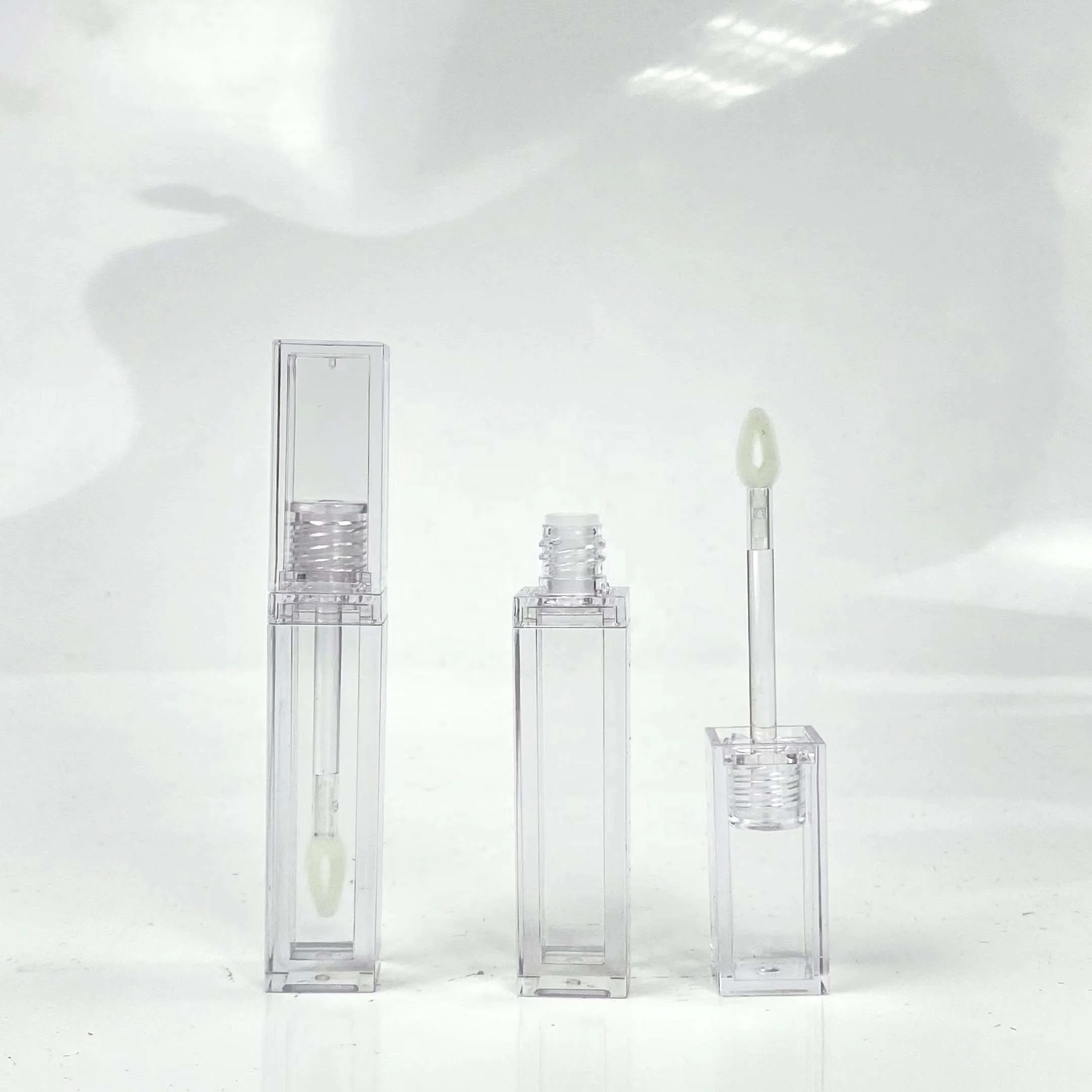 おりんさま専用　CHICCA リップ、グロスまとめ売り　30本 おりんさま専用 CHICCA リップ、グロスまとめ売り 30本 おりん