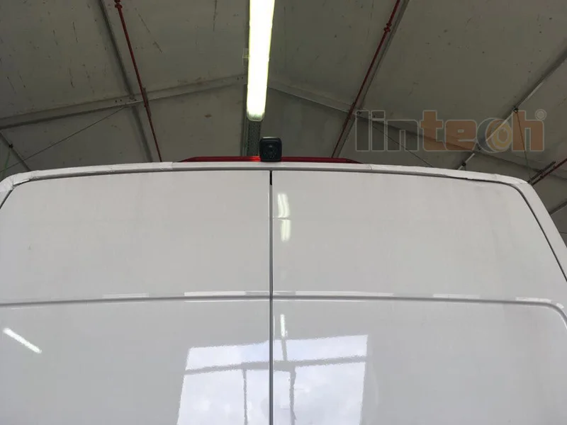 VW Crafter cam install 1.jpg