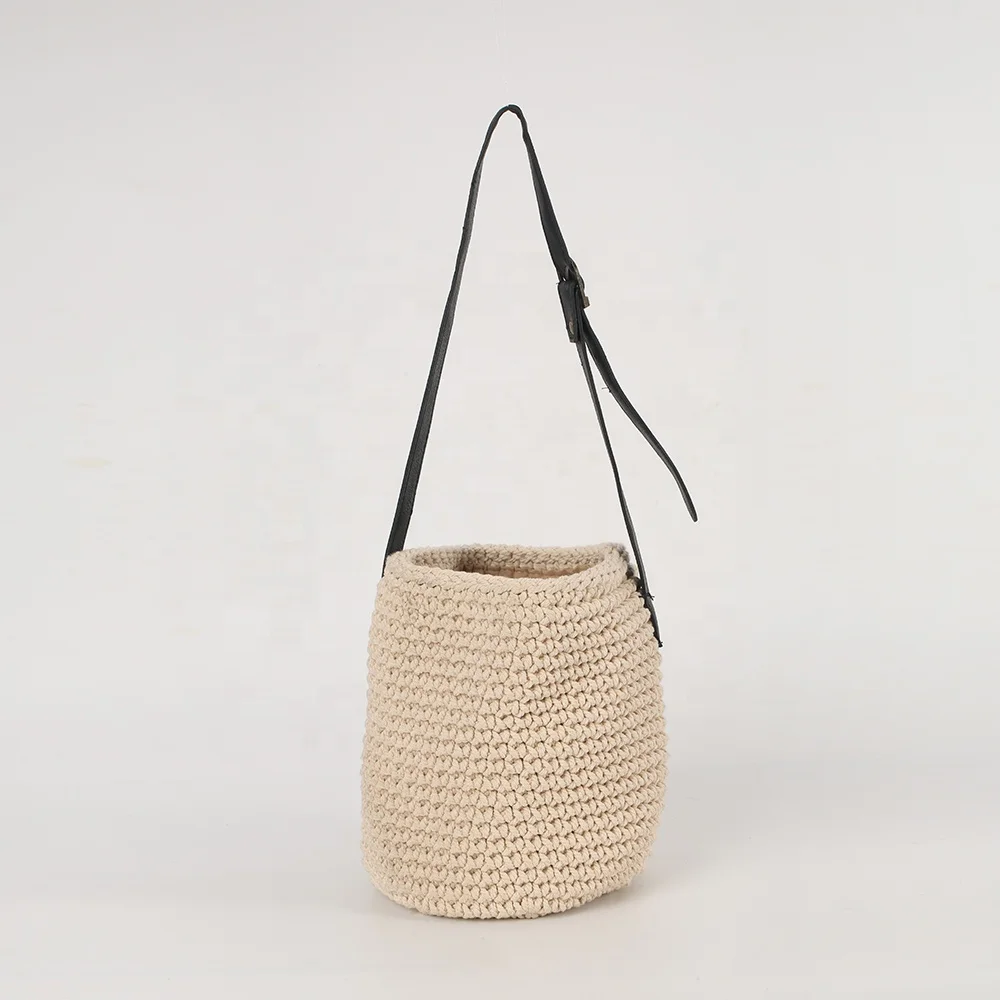 bucket bag straw