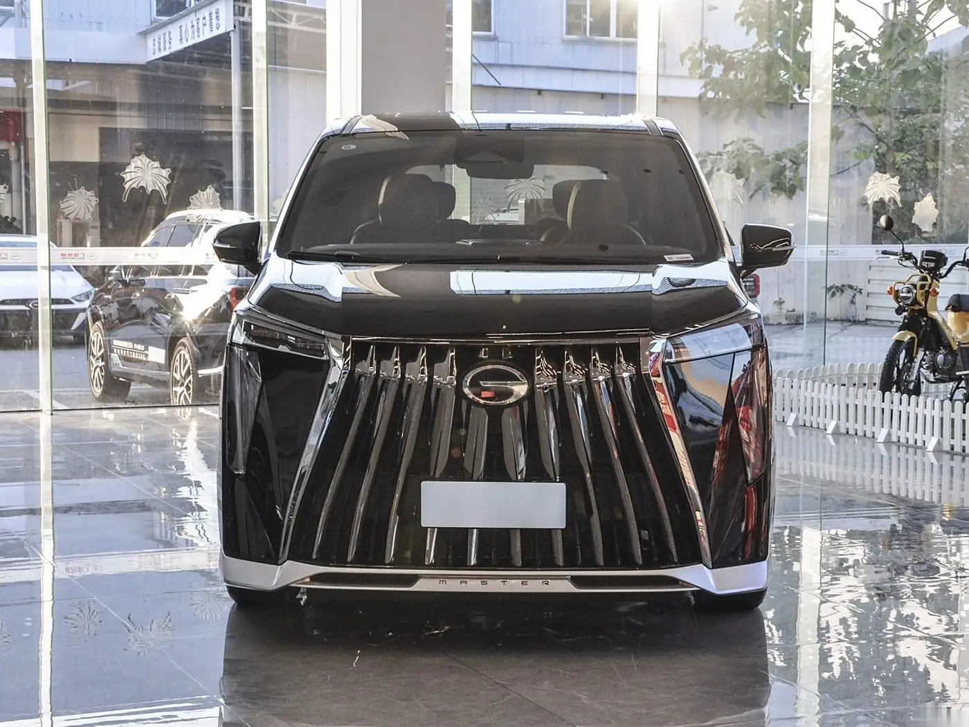 GAC Trumpchi GN8 2025: 7-Seater Hybrid MPV, 2.0T 190HP, Ideal for