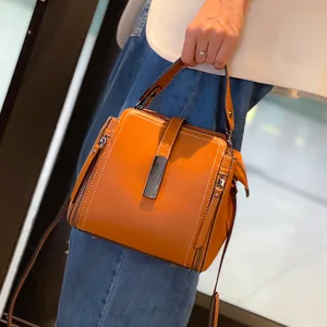 2026 A-159 New Women's Genuine Leather Handbag High-End Niche Crossbody Bag Zip Versatile PU Lining Shoulder Bag Stylish Fashion