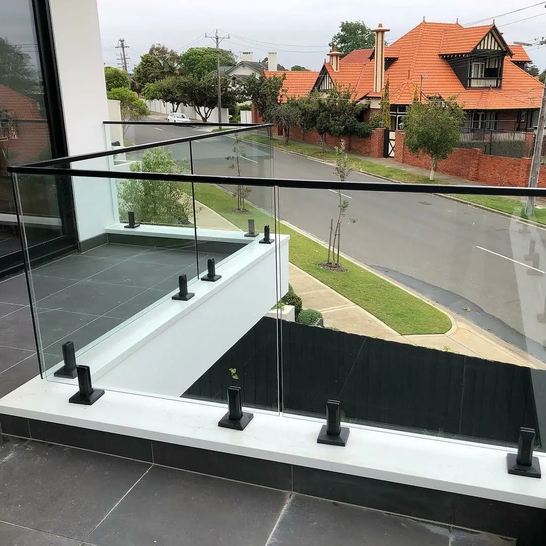 Modern frameless fence balcony spigot glass railings designs comply with Australian standard manufacture