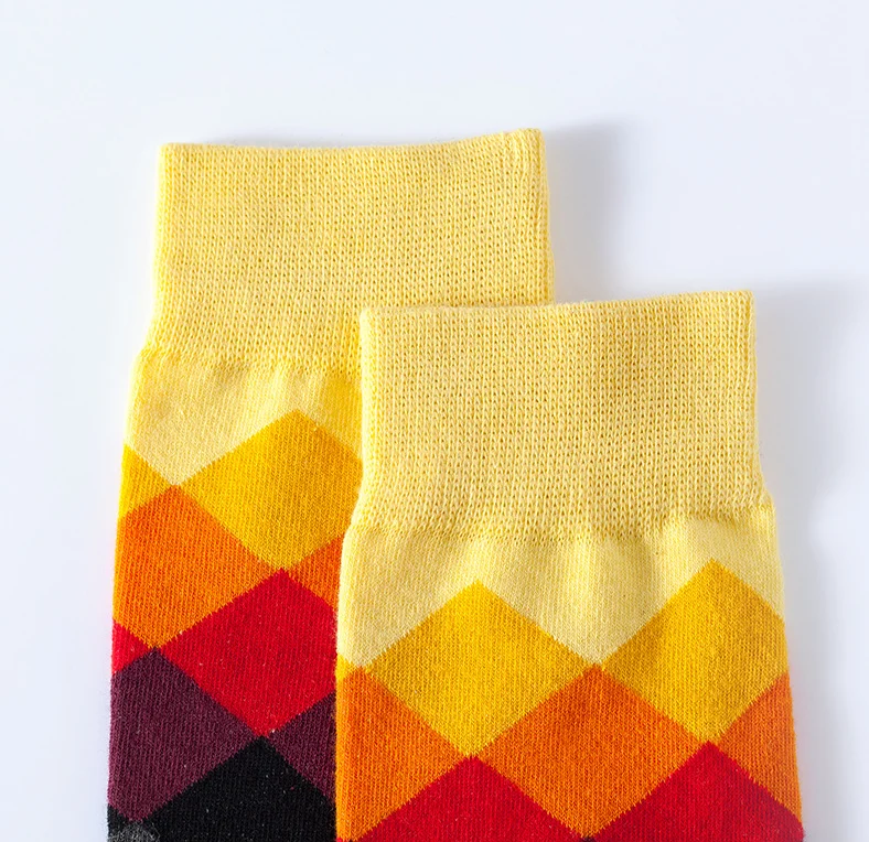 HF 2021 new tube socks  diamond pattern pure cotton fashion trend ins style cotton mid socks