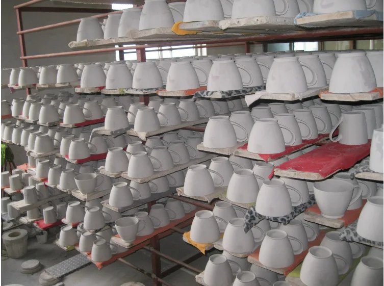 Yiwu Huiju Commodity Factory