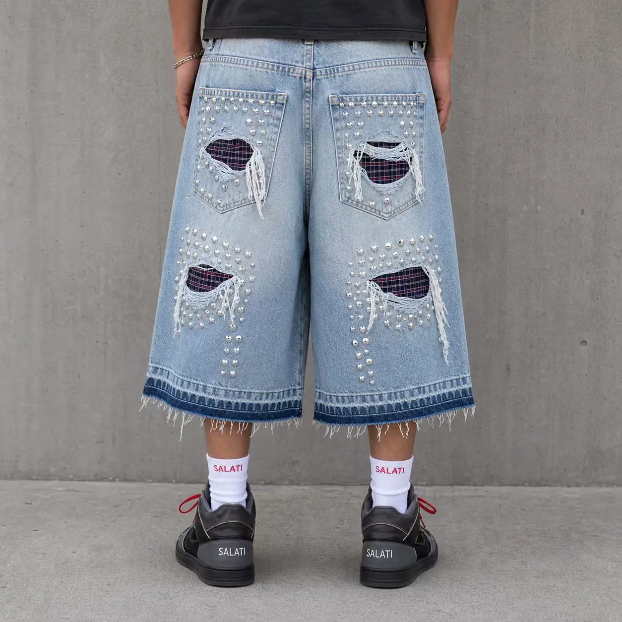 OEM Custom Mens Shorts Washed Denim Rhinestone Pearl Ripped Patchwork Raw Hem Baggy Wide Leg Streetwear Men Denim Shorts gallery 2