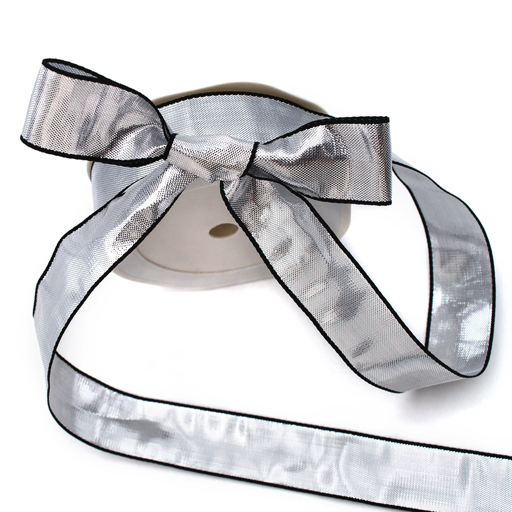 Лента металлическая с черными краями