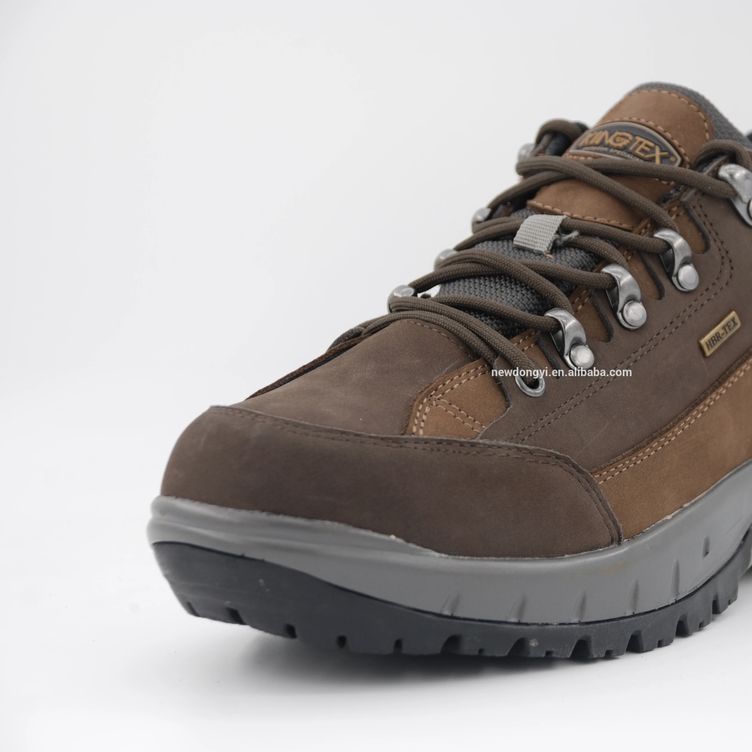 mens hiking shoes cheap