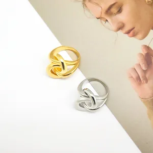 Distinctive Gloss Knot Wrap Ring in European and American Style Stainless Steel Fashion Twist Ring with Real 18k Gold Plating