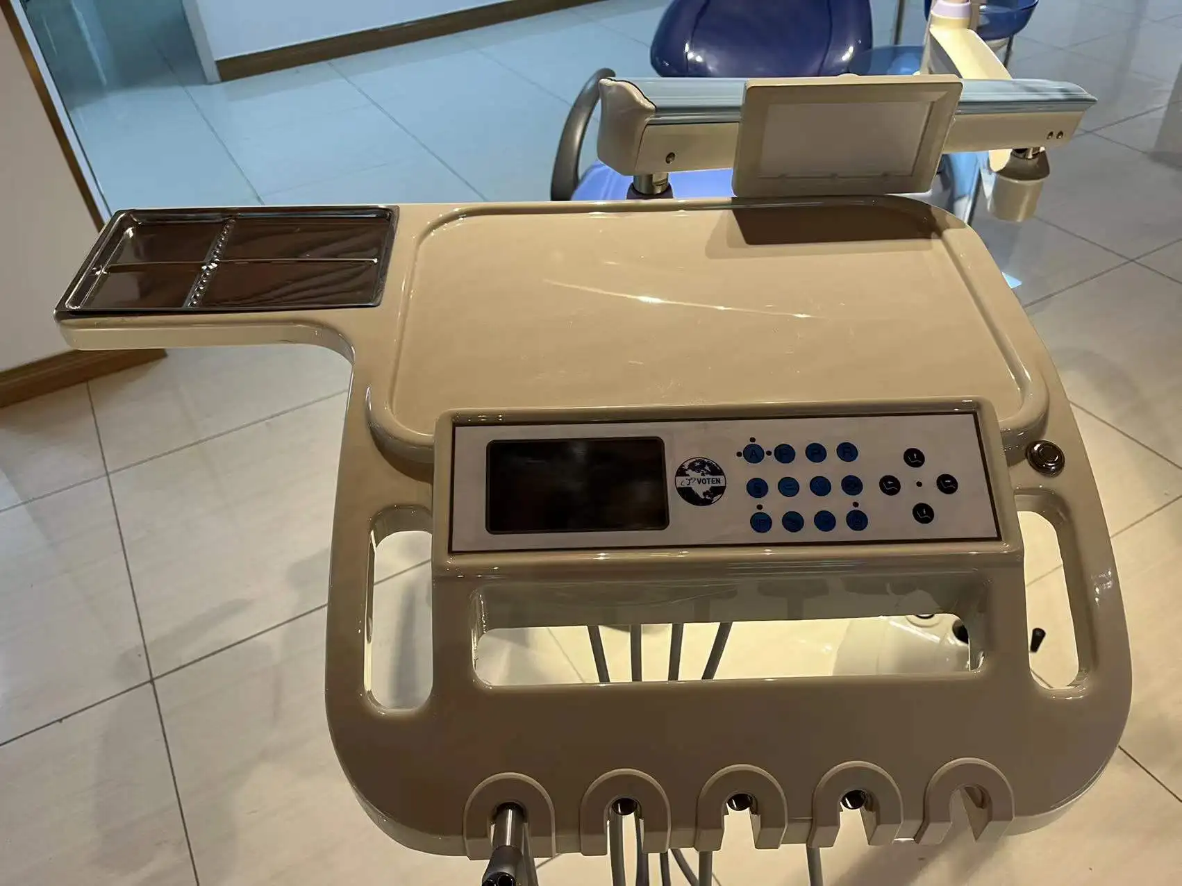 CE high quality dental chair three-fold chair comfortable beautiful cost-effective dental treatment chair luxury configuration manufacture