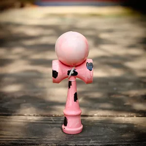 OEM&ODM Customize Wholesales New  Hot Sell Professional Kendama Kendama Balls Japanese Toy Usa Kids Jumbo Wooden Kendama Toy