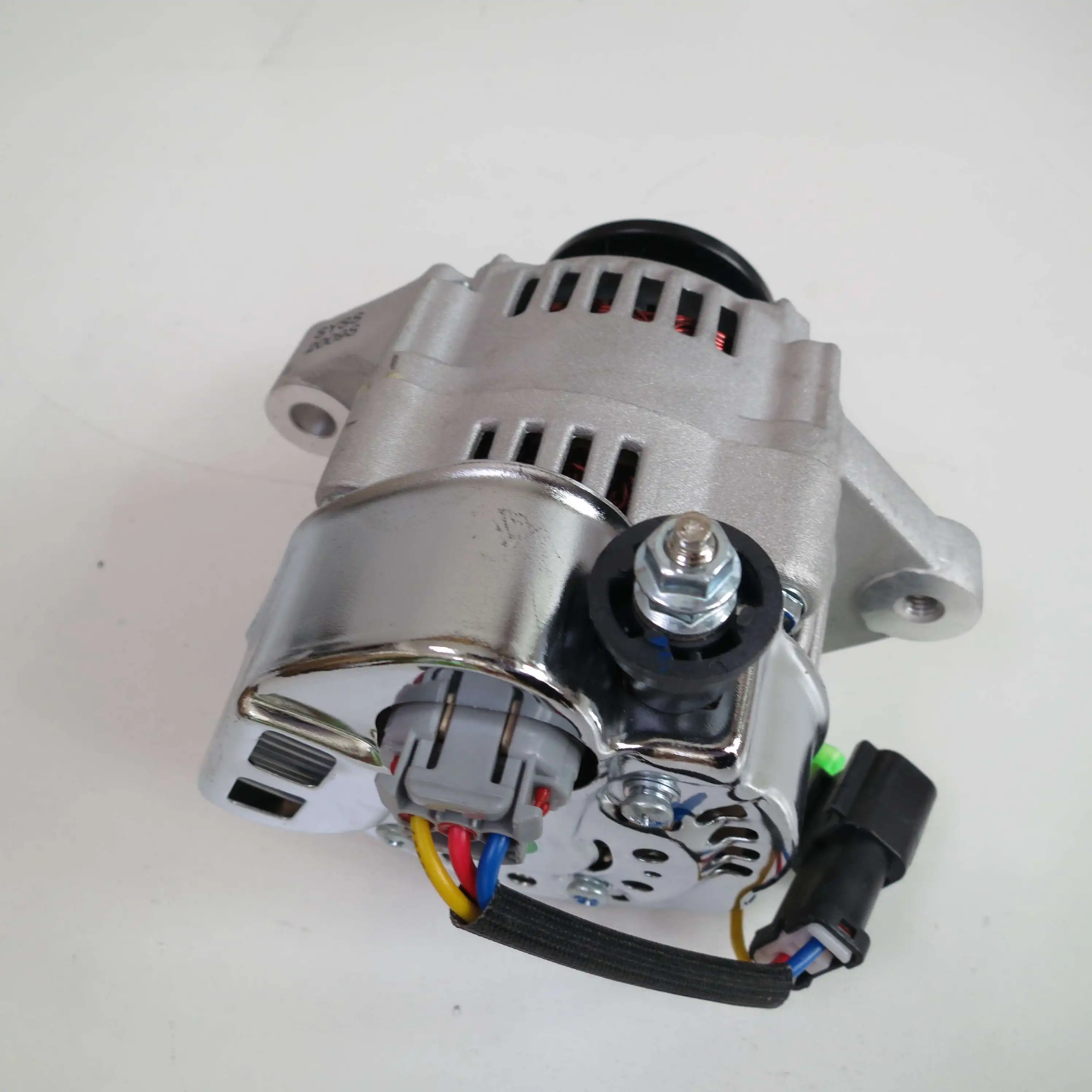 High Performance QSB3.3 Alternator 4983658 for Trucks