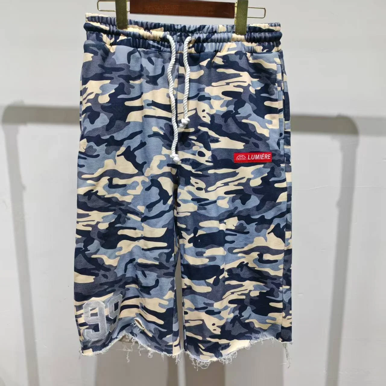 Custom Vintage Camo Raw Hem Drawstring Sweat Shorts Men Distressed Number Patch Label Streetwear Baggy Casual Bottoms
