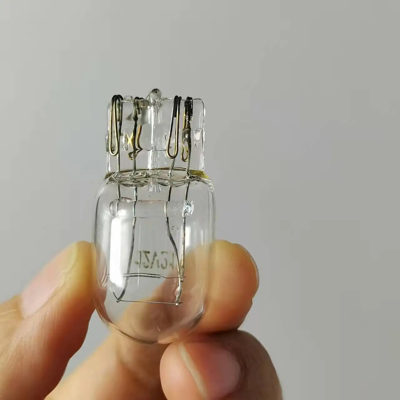 HSG Brand Car Halogen Bulb H1 H3 H4 H7 for Auto Lighting System