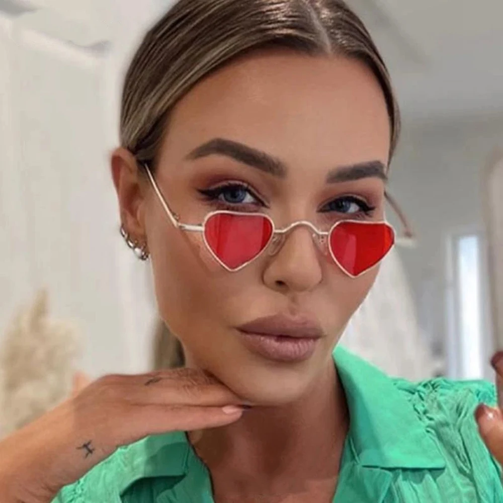 小物 HEART LOGO SUNGLASSES BROWN Shop 2024 Women's Fashion Sunglasses - Heart Shaped Styles