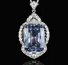 Colgante chapado en blanco y azul con cadena Chopin.