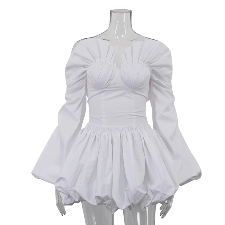 Women's Elegant LongSleeve Sweetheart Neckline Fit & Flare Party Dress - Strapless Empire Waist Swing Dress Women's Elegant LongSleeve Sweetheart Neckline Fit & Flare Party Dress - Strapless Empire Waist Swing Dress