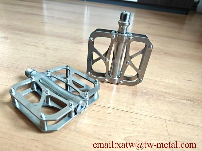 Customized for CNC Titanium Bicycle Pedal Adult Road Bike Parts for City Ride Customized Titanium Bike Pedal