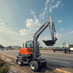 Wheel Excavator Earth Moving Machinery 6t Tires Wheeled Excavator With EPA EURO5 Engine