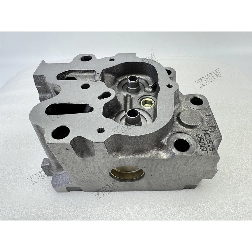Cylinder Head for Doosan P158LE Heavy Equipment Engine Parts 3