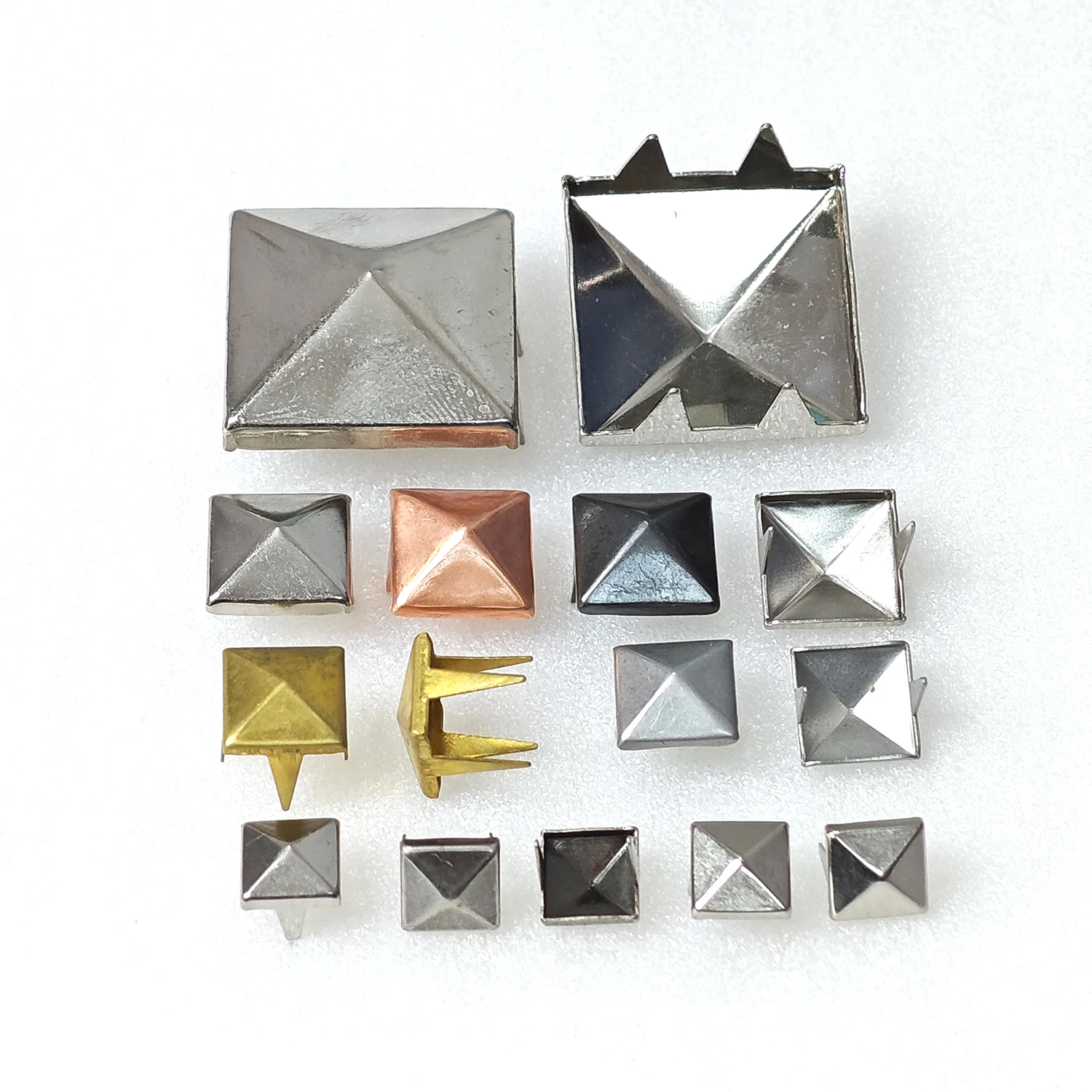 10000 предметов украшение одежды два когтя заклепки для обуви аксессуары ногтей пирамида квадратная металлическая 5 пакетов форма пирамиды на заказ