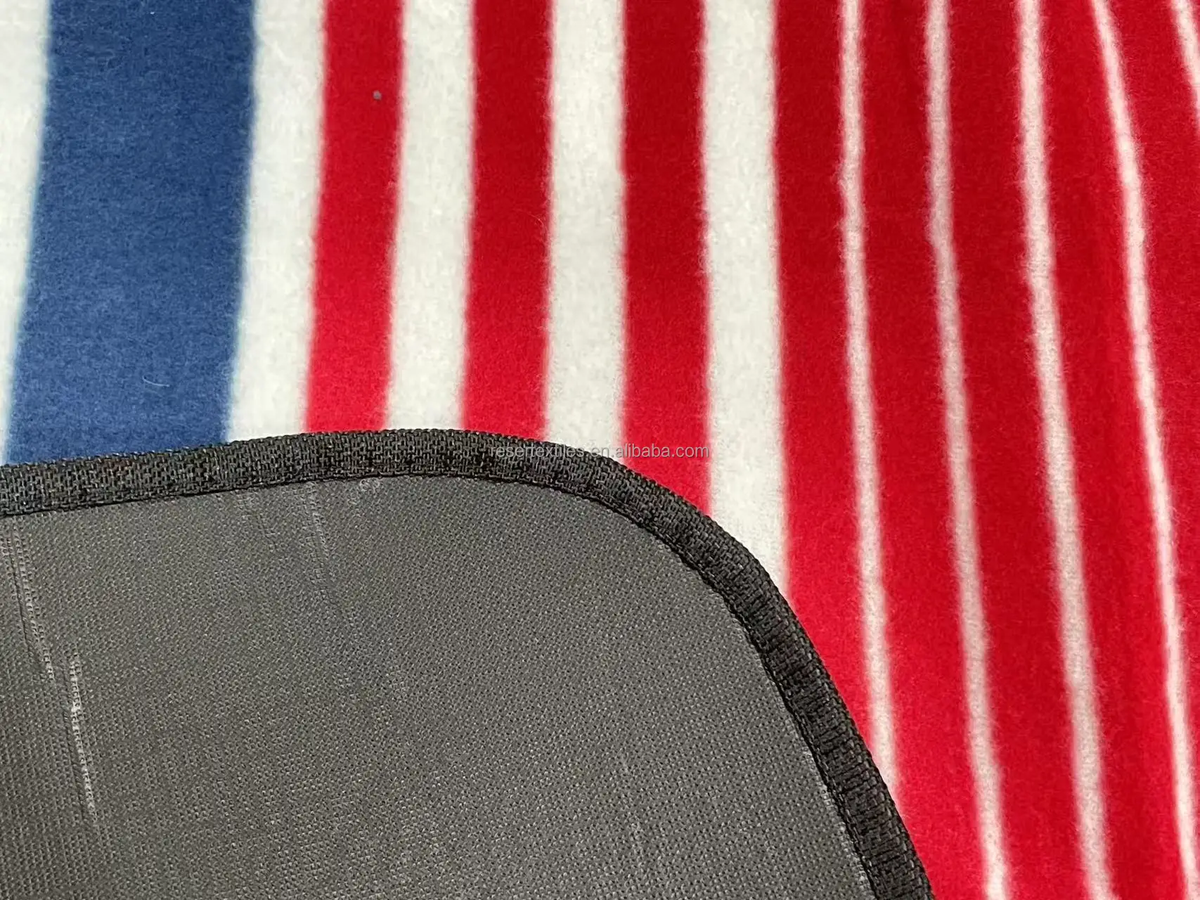 Customizable Logo Outdoor Portable Foldable Beach Camping Mat Lightweight Durable Picnic Rug Water Resistant Waterproof Blanket