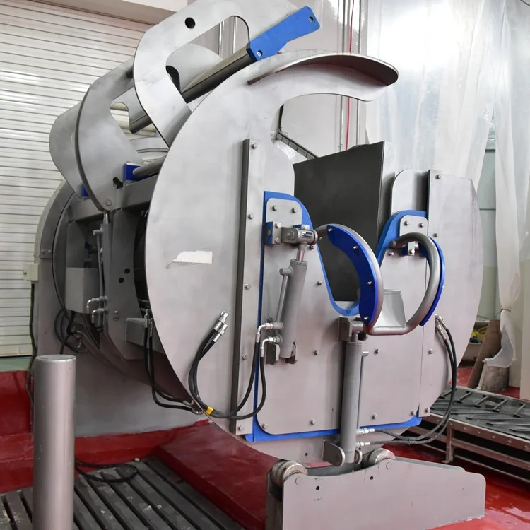 High-efficiency automatic slaughtering machine for halal cattle farms