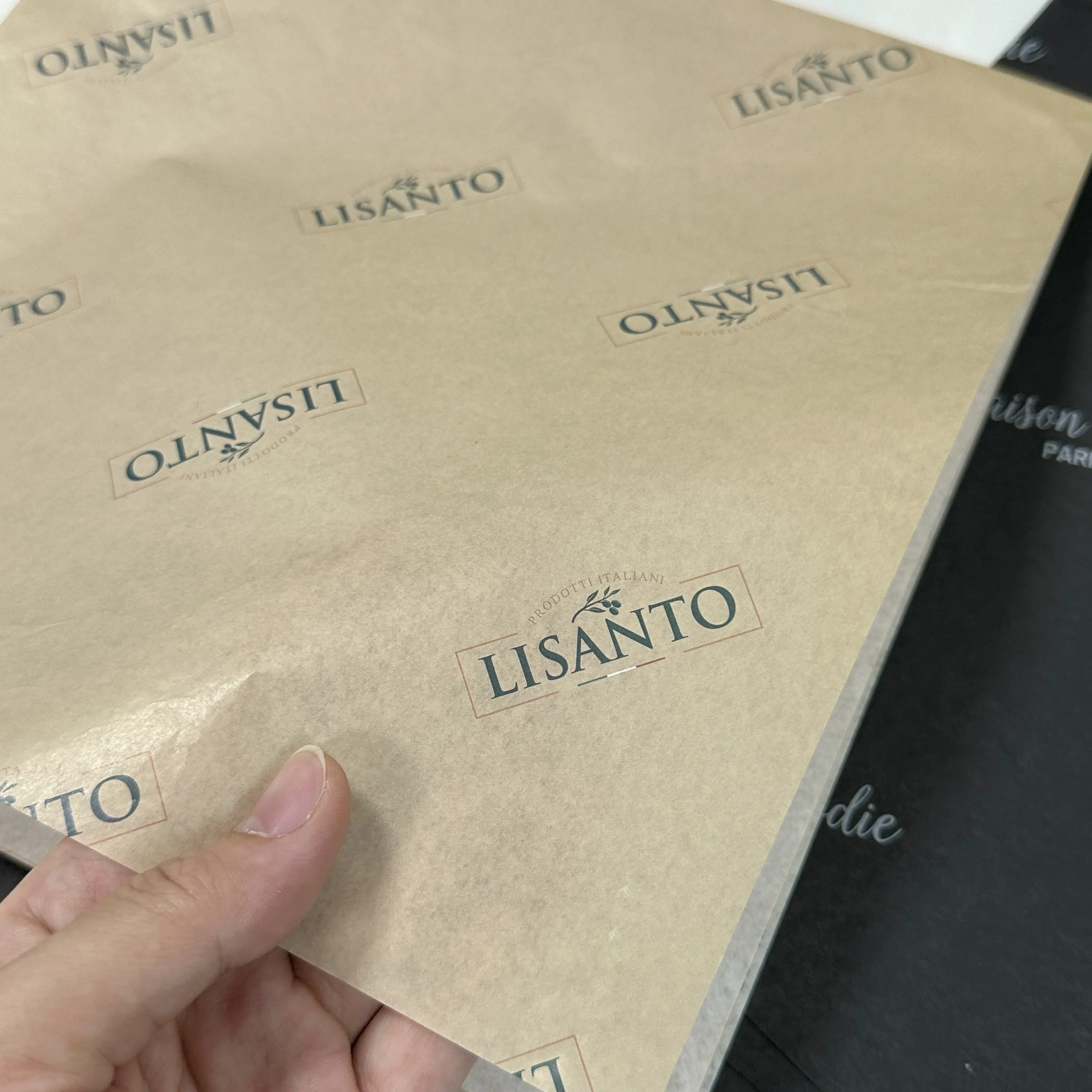 17gsm Printed logo Custom Packaging Paper Shoes Clothes Wine Gift Wrapping Paper Roll Custom Tissue Paper for Box Packaging