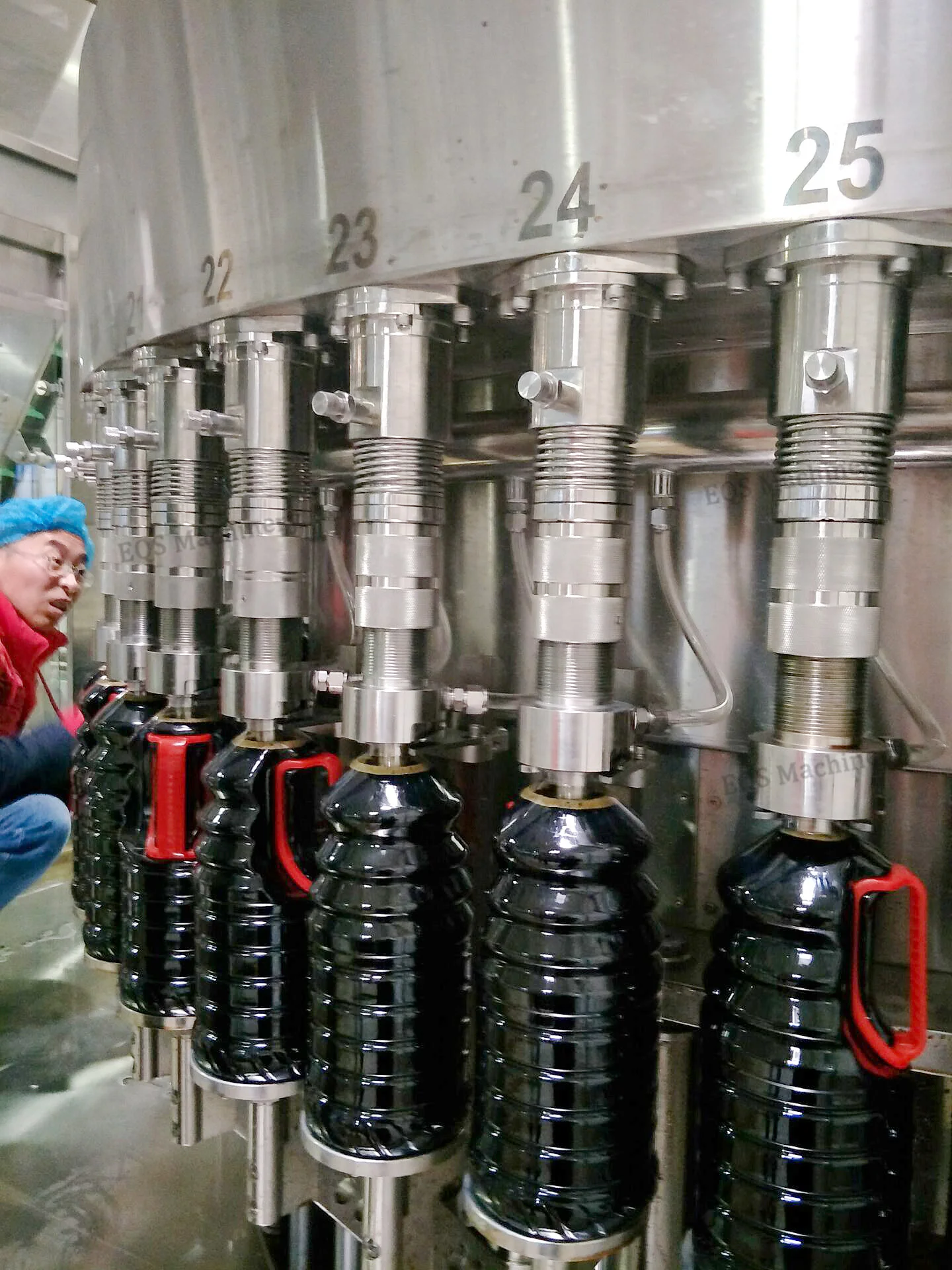 Automatic Squeeze Hot Sauce Bottle Filling And Capping Machine Buy