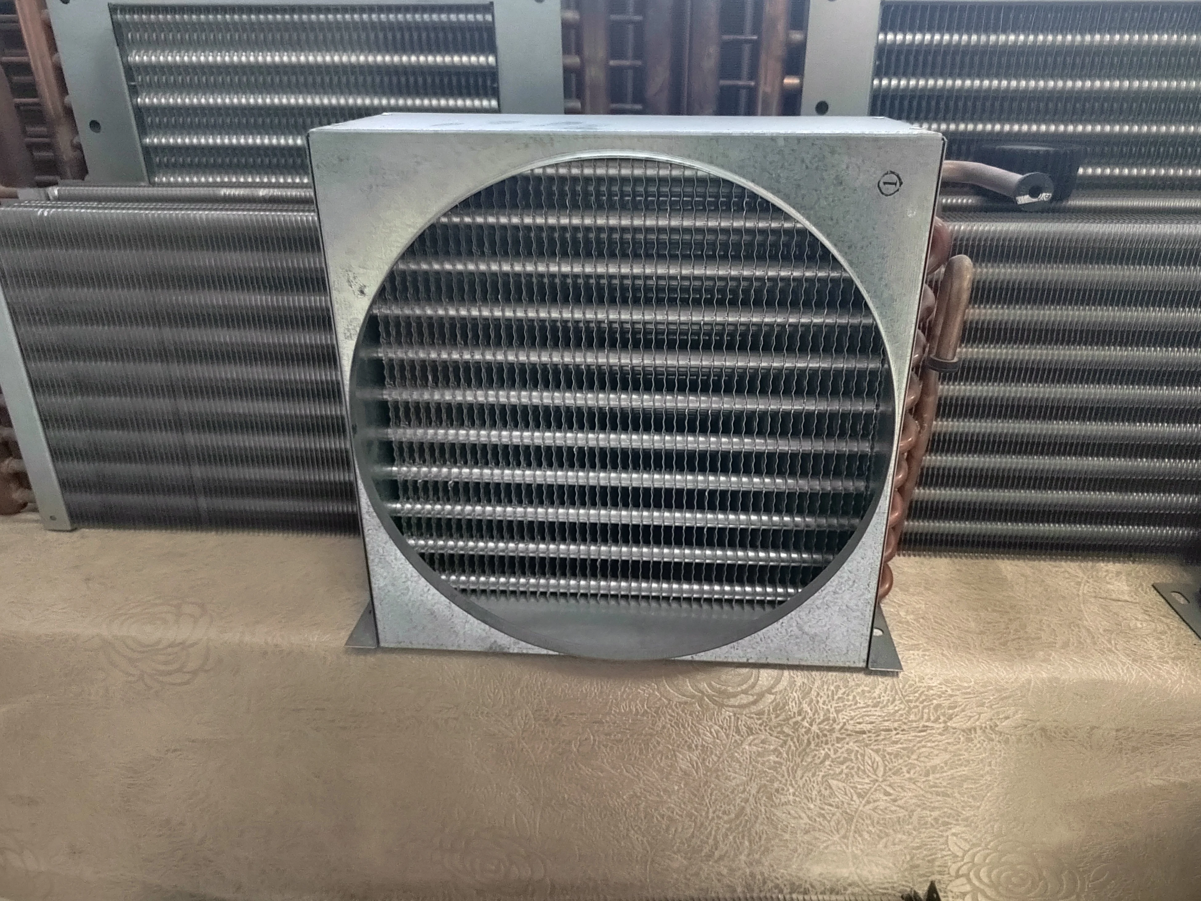 冷蔵庫用コンデンサー 冷凍庫用銅管冷却システム熱交換器B Ｍｉｌａｇｅｔｏ 冷蔵庫用コンデンサー 空冷式ラジエーター ラジエーター 金属 DIY 頑丈 高性能 効率 チューブ 熱交換器, 1